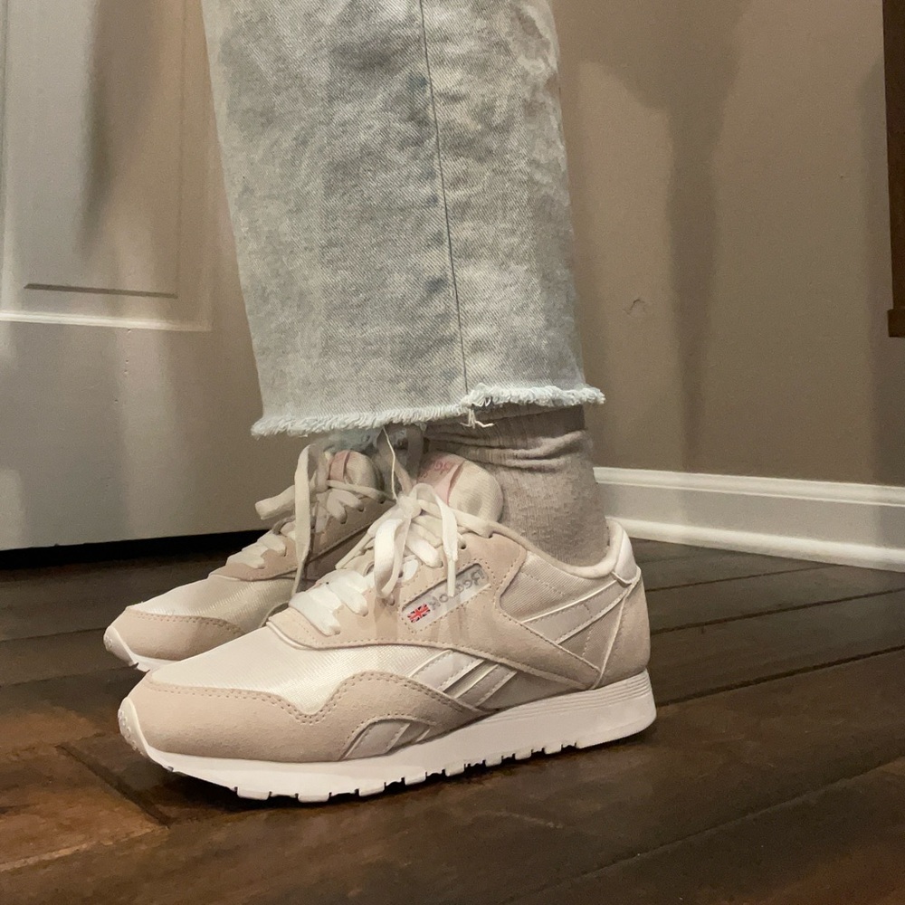 Reebok cream & pink sneakers